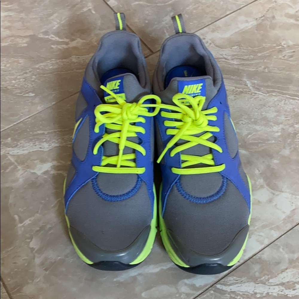 Almost New Nike women’s shoes